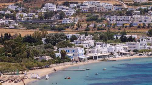 Κορονοϊός: Πρώτο κρούσμα στην Πάρο - Θετική Ελληνίδα με ιδιόκτητη κατοικία στο νησί