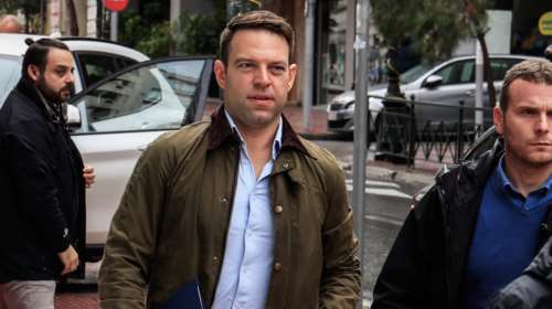 Κασσελάκης για το δάνειο: Δεν ήταν εύκολη υπόθεση, έπρεπε να εξηγώ στην οικογένειά μου - &quot;Καρφιά&quot; Τεμπονέρα στην ΠΓ