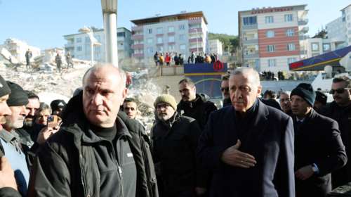 &quot;Αν αποτύχει στον σεισμό, ο Ερντογάν μπορεί να χάσει τις εκλογές&quot; - Σιωπούν τα ΜΜΕ για τις κακές κατασκευές