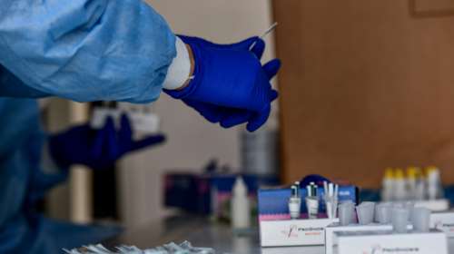 ΕΟΔΥ: Συνεχίζει να θερίζει η γρίπη, 7 νέοι θάνατοι - Σε ύφεση ο κορονοϊός