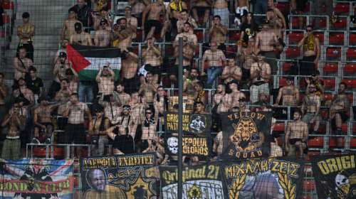 Ξανά συνθήματα για την Παλαιστίνη από τους οπαδούς της ΑΕΚ - Έβαλαν μουσική στη διαπασών οι Ισραηλινοί για να τα καλύψουν