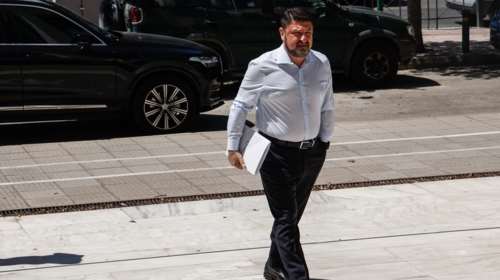 Ο Χαρδαλιάς &quot;ξήλωσε&quot; υπαλλήλους στην Περιφέρεια - Αλλαγή ακόμα και στη θέση του Γενικού Διευθυντή