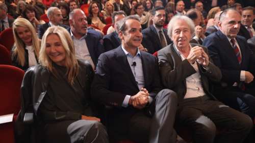 H δεξιά στροφή Μητσοτάκη και οι αποστάσεις από τη woke κουλτούρα: "Αν τολμήσεις να αμφισβητήσεις, σε λένε φασίστα…"