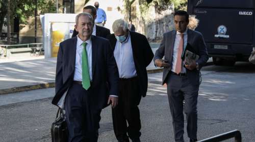 Δίκη Folli Follie: &quot;Το τεκμήριο της αθωότητος έγινε κουρέλι, δεν βγαίνω από το σπίτι&quot; - Απολογείται ο Δημήτρης Κουτσολιούτσος