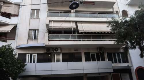 Σοκ στον Νέο Κόσμο: 35χρονη Κινέζα έπεσε στο κενό από τον 3ο όροφο - Αναζητείται ο σύντροφός της, την κρατούσε δέσμια