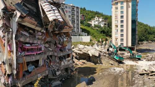 Πλημμύρες στην Τουρκία - Τραγωδία δίχως τέλος: Τουλάχιστον 58 οι νεκροί