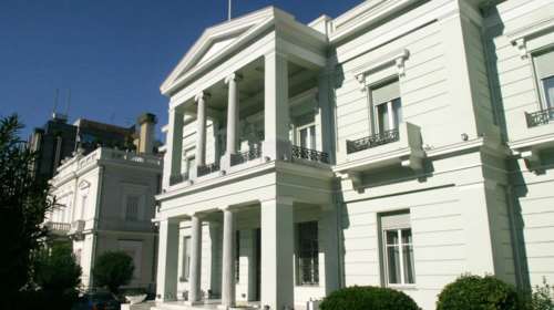 ΥΠΕΞ: &quot;Χαιρετίζουμε την επιτυχή ολοκλήρωση της μεταφοράς πετρελαίου από το υπερδεξαμενόπλοιο FSO Safer&quot;