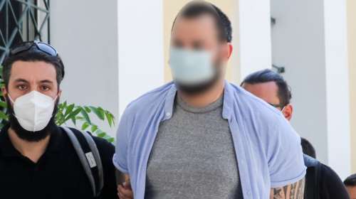 Εισβολή στο Εφετείο: Στον ανακριτή ο πρώην παίκτης ριάλιτι με τα ναρκωτικά - &quot;Νόμιμο το 1,5 εκατ.&quot; λέει [εικόνες]