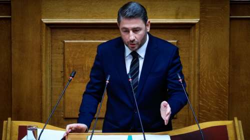 Η πρώτη κόντρα Ανδρουλάκη στη Βουλή ως αρχηγός της αξιωματικής αντιπολίτευση - Με τον Γεωργιάδη για τους νοσηλευτές