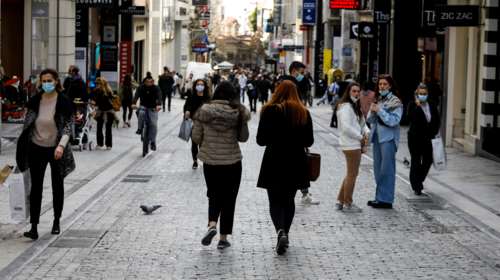 Κορονοϊός: Συναγερμός στο Κέντρο της Αθήνας με 124 κρούσματα