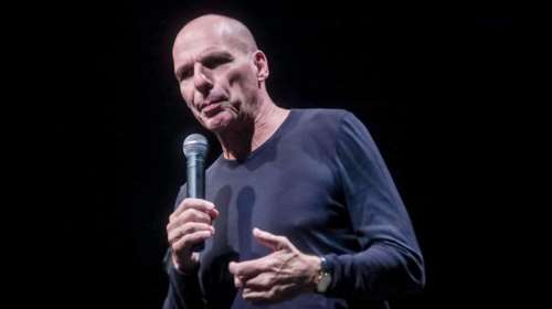 Πόθεν έσχες Βαρουφάκη: Του έκλεψαν το σκάφος με την εξωλέμβια - Δήλωσε εισοδήματα 160.000 ευρώ