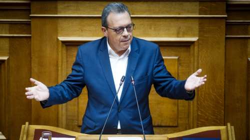 Φάμελλος κατά ΝΔ για Τέμπη: Ξεκάθαρη προσπάθεια συγκάλυψης - Ο Καραμανλής δέχεται να έχει τη ρετσινιά της συγκάλυψης;