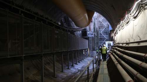 &quot;Δεν ήταν λάθος, εκεί θα μπαίνουν οι συρμοί για συντήρηση&quot;- Τι αναφέρει το Υπ. Μεταφορών για τη &quot;σήραγγα εκτός σχεδίου&quot;