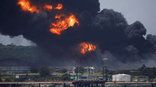 Κούβα - Φωτιά σε πετρελαϊκές εγκαταστάσεις: Τουλάχιστον ένας νεκρός, 121 τραυματίες, 17 πυροσβέστες αγνοούνται
