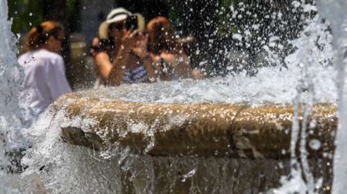 Νέο έκτακτο δελτίο για τον καύσωνα: Πού και πότε θα φτάσει η θερμοκρασία 45 βαθμούς - Οι έξι πόλεις που θα &quot;βράσουν&quot;