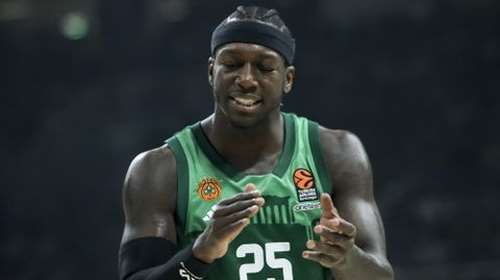 Ελεύθερος ο Κέντρικ Ναν του Παναθηναϊκού με εντολή εισαγγελέα για το φραστικό επεισόδιο με τη σύζυγό του