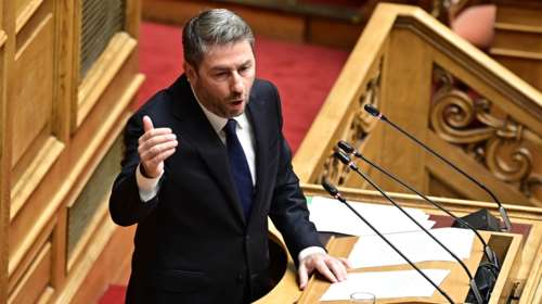 Ανδρουλάκης για Άγνωστο Στρατιώτη: &quot;Α λα καρτ ευαισθησία όταν έβγαζαν σέλφι οι υπουργοί της ΝΔ στο μνημείο&quot;