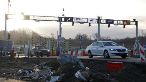 Ουκρανία: Η εφιαλτική στιγμή που ηχούν οι σειρήνες του πολέμου στο Κίεβο - Εικόνες πανικού [βίντεο]