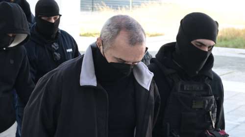 Κολωνός: Προκλητικός στη δίκη ο Μίχος - Υποστήριξε ότι ήταν ερωτευμένος με τη 12χρονη, &quot;αθώωσε&quot; τη μητέρα της