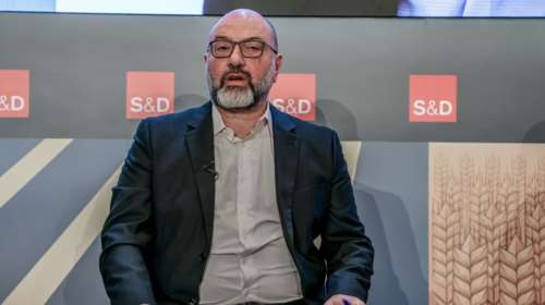 Σάκης Αρναούτογλου: Το μήνυμα για την απώλεια της μητέρας του και η επιθυμία της οικογένειας