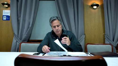 Ουκρανία: Αιφνιδιαστική επίσκεψη του Αμερικανού ΥΠΕΞ Άντονι Μπλίνκεν στο Κίεβο