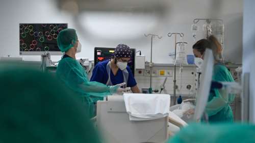 Σαρώνει η γρίπη με 15 νέους θανάτους - Αύξηση στη θετικότητα του RSV, 7 νεκροί από κορονοϊό