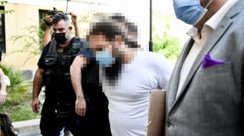 Βιτριόλι στη Μονή Πετράκη: &quot;Δεν είναι τρελός ο ιερέας, αλλά λαοπλάνος&quot;, λέει ο Μητροπολίτης Βέροιας Παντελεήμων