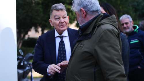 Για πέμπτο 24ωρο στη ΜΕΘ ο Αλέξης Κούγιας -  &quot;Τα παιδιά του έχουν προετοιμαστεί για το χειρότερο σενάριο&quot;