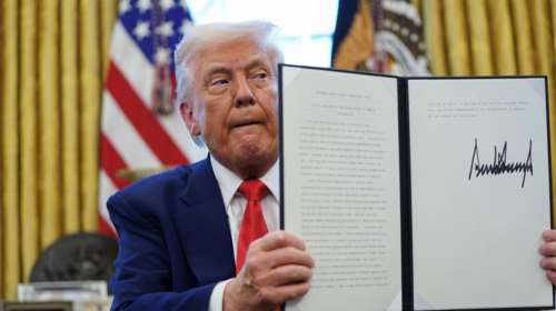 Γιατί οι Δημοκρατικοί λένε ότι ο Τραμπ χειραγώγησε παρανόμως τις αγορές, λίγο πριν την οπισθοχώρηση για τους δασμούς