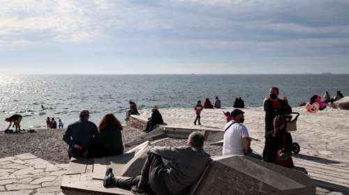 Καιρός: Ψηλά ο υδράργυρος σήμερα, με τοπικές βροχές - Ερχεται Πρωτοχρονιά με ρεκόρ ζέστης