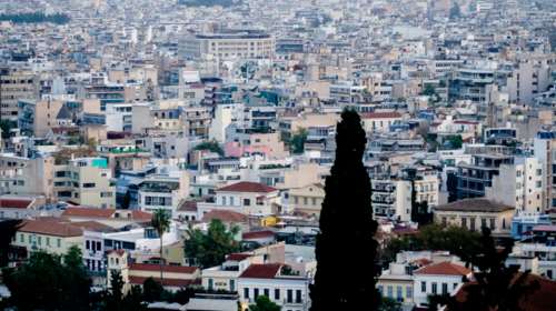 Η έλλειψη στέγης απογειώνει τα ενοίκια στην Αθήνα: Διαθέσιμα μόλις 7.150 διαμερίσματα για οικογένειες με κόστος ως 1.000 ευρώ