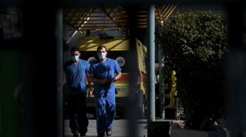 Τζανάκης για γρίπη: Θα έχουμε σίγουρα διψήφιο αριθμό θανάτων εβδομαδιαίως - Ενδεχομένως θα πιεστούν οι ΜΕΘ