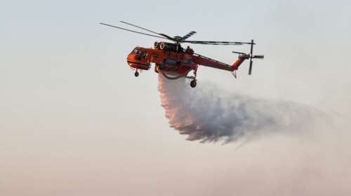 Πρέβεζα: Πυρκαγιά σε αγροτική έκταση - Κινητοποιήθηκαν επίγειες και εναέριες δυνάμεις