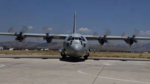 Σε ετοιμότητα C-130 και Πολεμικό Ναυτικό για τον απεγκλωβισμό Κυπρίων πολιτών από τον Λίβανο - Σύσκεψη Δένδια στο Άμυνας