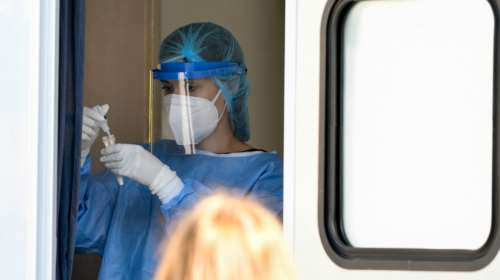 ΕΟΔΥ: Δεκάδες τεστ κορονοϊού σε Μαρούσι, Πάτρα, Κύθηρα και Κόνιτσα