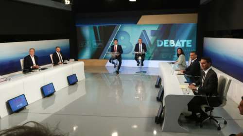 Ξεσάλωσε το Twitter μετά το debate για τις εκλογές στο ΠΑΣΟΚ - &quot;Παραδίδει μαθήματα δημοκρατίας&quot;