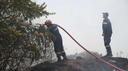 Συναγερμός για φωτιές σε Δράμα και Κιλκίς: Επιχειρούν ισχυρές δυνάμεις της Πυροσβεστικής και εναέρια μέσα - Στάλθηκε μήνυμα 112