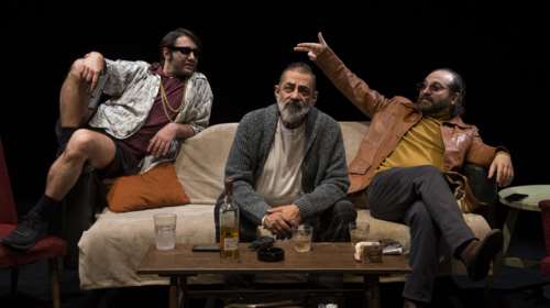 Ο Αντώνης Καφετζόπουλος και ο γιος του παίζουν για πρώτη φορά μαζί στο θέατρο, σε έργο που έγραψε ο δεύτερος