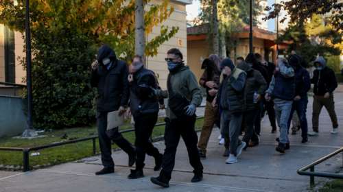 Φάμπρικα ελληνοποιήσεων: Οι διάλογοι που &quot;καίνε&quot; τους αστυνομικούς - &quot;Έδωσα τα χαρτιά, ο Αλβανός ικανοποιημένος&quot;