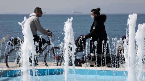 Ανεβαίνει ξανά η θερμοκρασία: 20αρια και αφρικανική σκόνη σήμερα