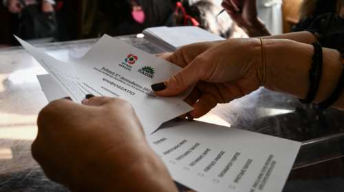 ΚΙΝΑΛ: Tα αποτελέσματα ανά περιφέρεια - Σάρωσε στην Κρήτη ο Ανδρουλάκης - Πού βγήκαν πρώτοι Παπανδρέου και Λοβέρδος