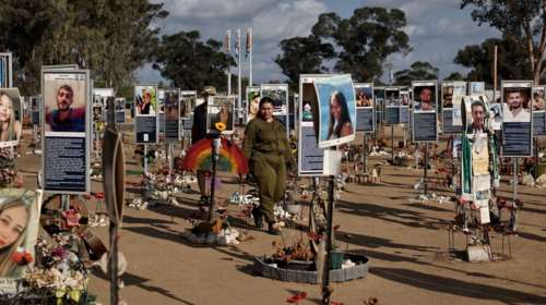 Δύο χρόνια από την τρομοκρατική επίθεση της Χαμάς: Οικογένειες και φίλοι θυμάτων βρέθηκαν στον χώρο του φεστιβάλ Νόβα