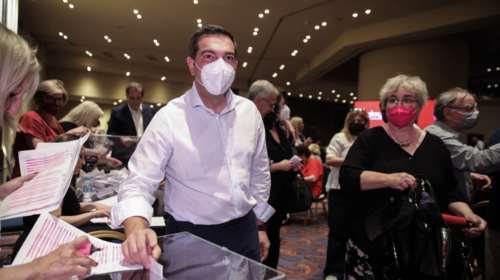 &quot;Σφαγή&quot; στην Κεντρική Επιτροπή του ΣΥΡΙΖΑ - Ο Τσίπρας &quot;σήκωσε το γάντι&quot; σε Πολάκη και Δρίτσα