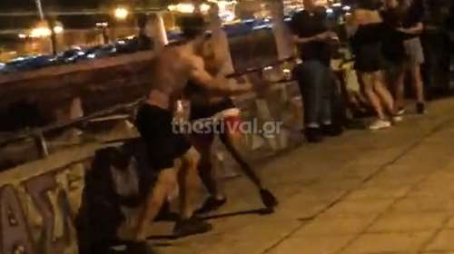 Σοκαριστικό βίντεο: Η στιγμή της δολοφονίας 24χρονου Αλγερινού στη Θεσσαλονίκη [Προσοχή - σκληρές εικόνες]