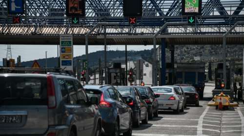 Οι Αθηναίοι μετά την καραντίνα ξεκίνησαν τις εκδρομές - Αυξημένη η κίνηση στα διόδια σήμερα