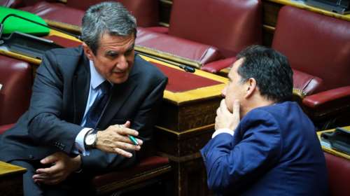 Κόντρα Γεωργιάδη-Λοβέρδου: &quot;Μη μου λέτε εμένα απειλές, δεν θα μιλήσει κανένας&quot; - &quot;Θέλετε να το κάνουμε ροντέο;&quot;