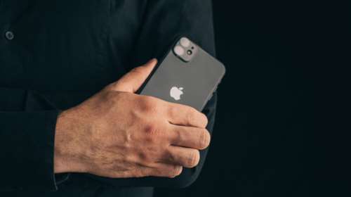 Κενό ασφαλείας σε πολλά μοντέλα iPhone, iPad και Mac εντόπισε η Apple