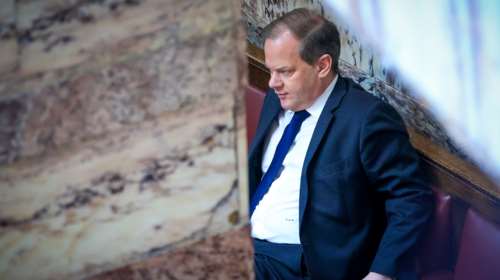 Βουλή: Ωρα Κώστα Αχ. Καραμανλή στην προανακριτική για τα Τέμπη - Καταθέτει με υπόμνημα