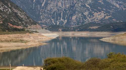 Βloomberg: Το σχέδιο της Ελλάδας για την αντιμετώπιση της λειψυδρίας και η συγχώνευση των δημοτικών εταιρειών ύδρευσης