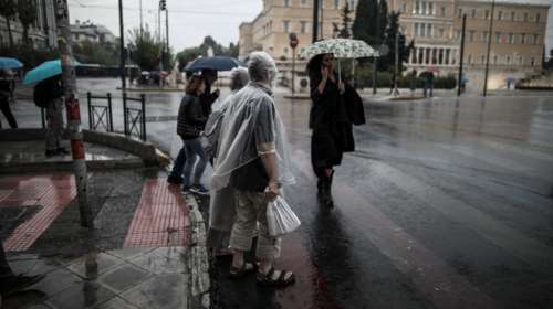 Με βροχές και τοπικές καταιγίδες ο καιρός σήμερα: Επέλαση ψυχρού μετώπου - Πότε και πού έρχεται το &quot;κρύο από τη Ρωσία&quot;